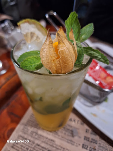 Mecharon de Casa - Estación Central