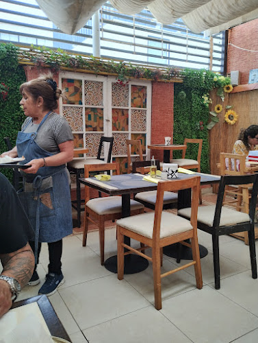 Mostaza Restobar - Viña del Mar