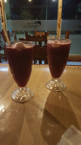 Comentarii opinii despre UnderBar