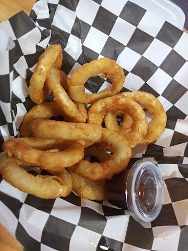 Comments and reviews of Malibú Chip's & Burger