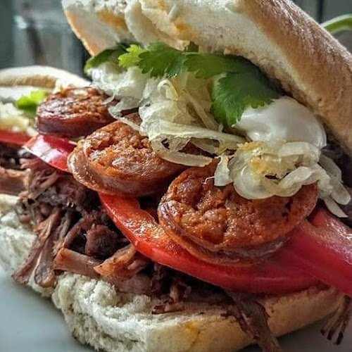 Opinii despre Dmechadas Sandwichería Conchalí în Conchalí - Gastronomía y hostelería