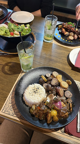 Amukan Gourmet Phone number