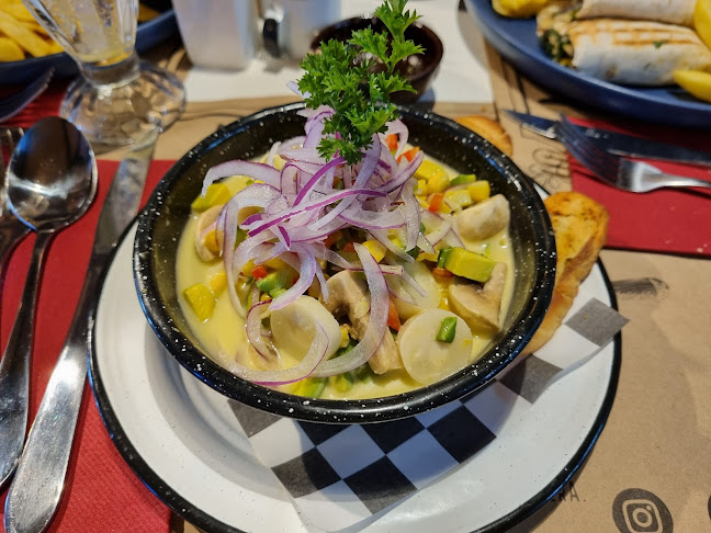 Amukan Gourmet Open Times