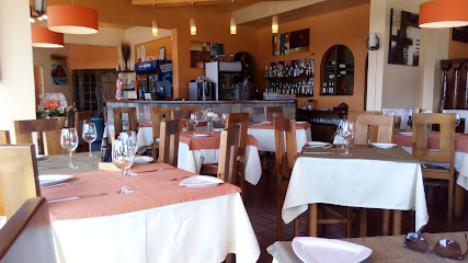 AROMAS Restaurante Y Cafetería