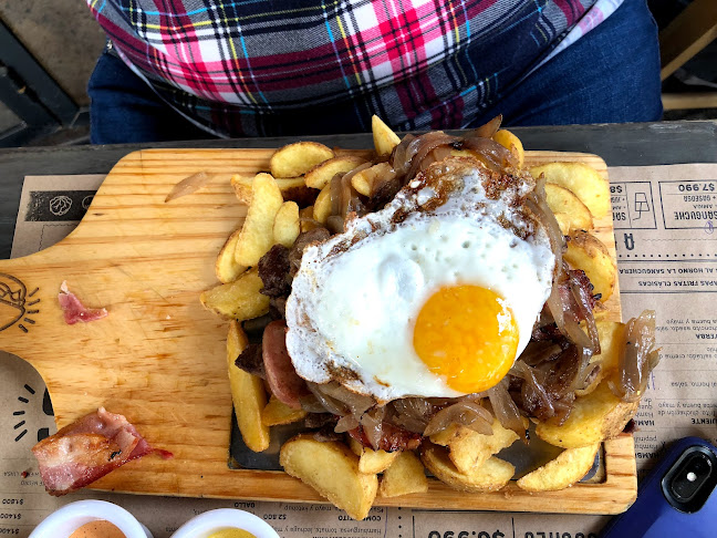 La Sangucheria Del Barrio Open Times