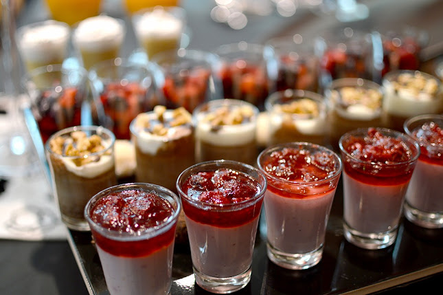 Opinii despre Chefs and catering Banquetería y producción de eventos în Colina - Gastronomía y hostelería