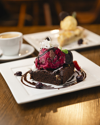 Amukan Gourmet Open Times