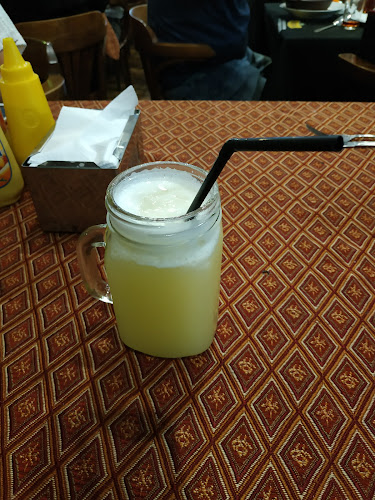 Comments and reviews of Cafe Central