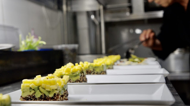 IL PAPARAZZO RISTORANTE & WINEBAR