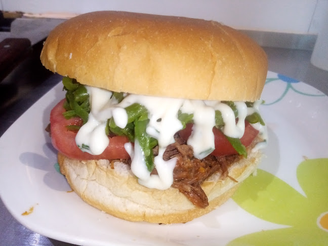 Violetoria Pastelería y Sandwich - Recoleta