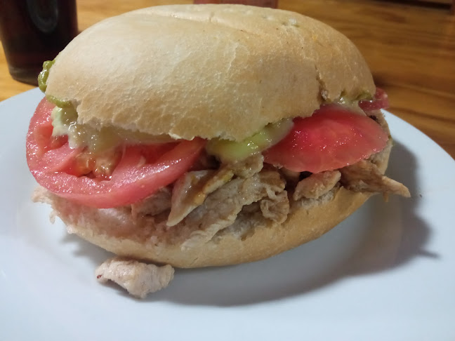 Opinii despre Restaurant El Piriguin în Constitucion - Gastronomía y hostelería