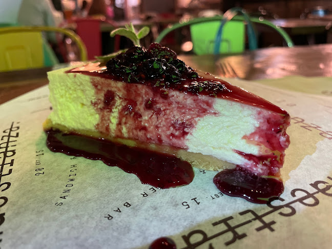 La Maestranza Sandwich & Burger Bar - Vitacura