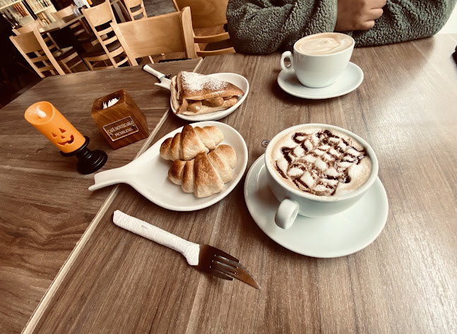 Opinii despre Café Montecarlo în Pichilemu - Gastronomía y hostelería