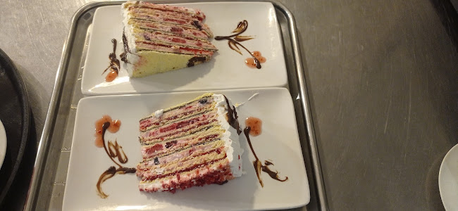 Café Monalisa Open Times