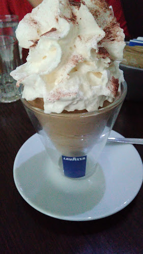 Incontri Café Open Times