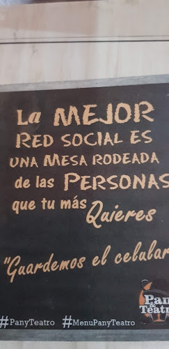 Pan Y Teatro Phone number
