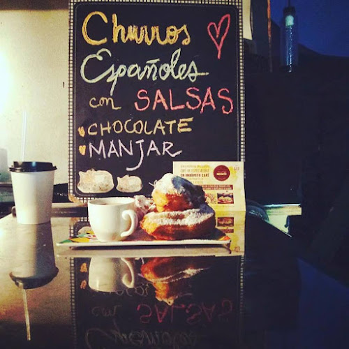 Bistró Indómito: Café & Pastelería - Fresia