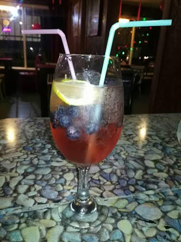 Comentarii opinii despre Entre-Rieles Restobar