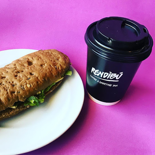 Comments and reviews of Rendibú Mall Plaza Vespucio Cafetería y Smoothies (Batidos)