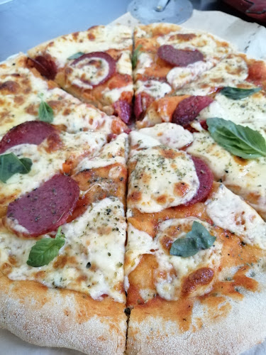 Opinii despre Panadería Veinte Veinte în Santa Cruz - Gastronomía y hostelería