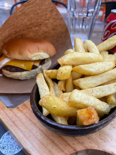 La Sangucheria Del Barrio - Gastronomía y hostelería