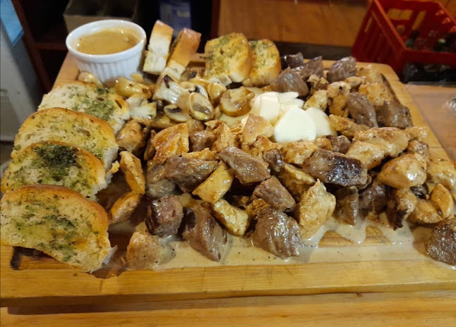 La Terraza Pub Restaurant Open Times