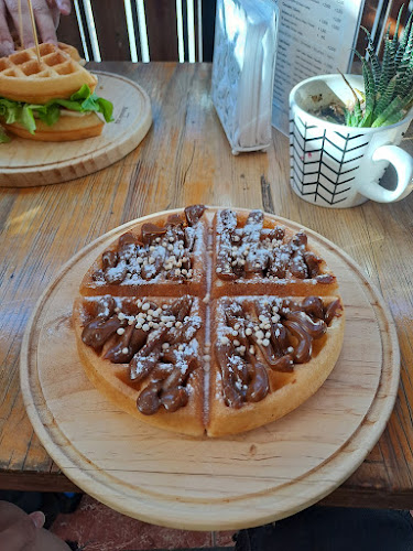 Comentarii opinii despre Cafetería Amadeira