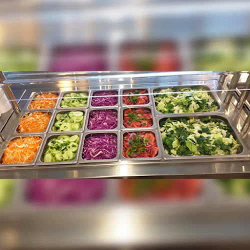 Bernardino 1981, local 3 y 4, 5480000 Puerto Montt, Los Lagos