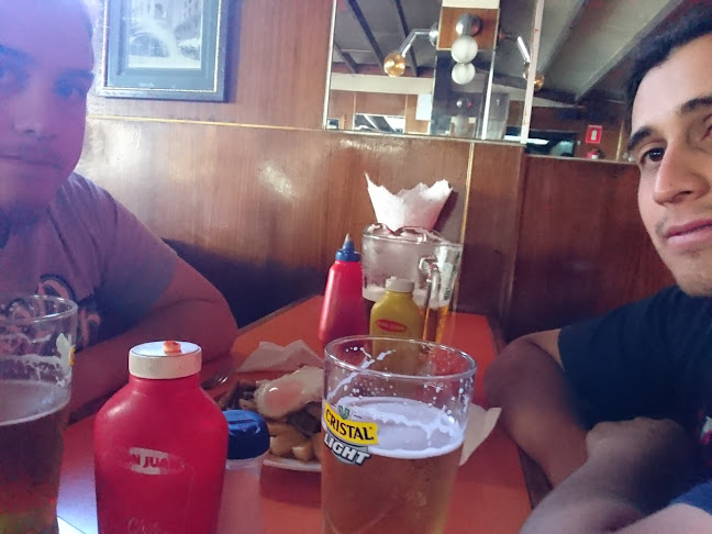 Bruce's ahora es un restaurante peruano Phone number