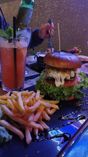 Esquina - La Academia, Av Guillermo Ulriksen 1500, 1722308 La Serena, Coquimbo