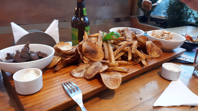 BEERHOUSE BAR PUCON Phone number