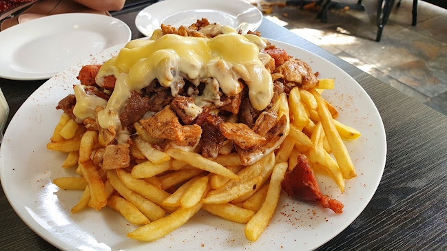 Angus Grill Santiago Open Times