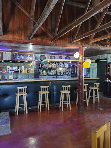 Entre Madero`s Pub - Bar - Restaurant