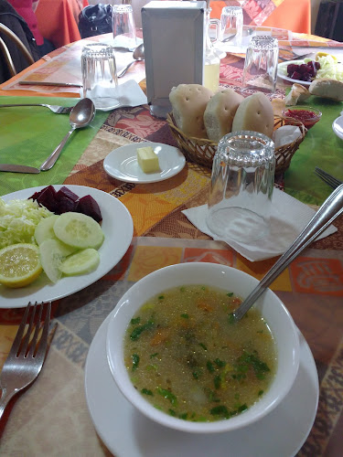 Opinii despre Hostal El Faro în Yungay - Gastronomía y hostelería