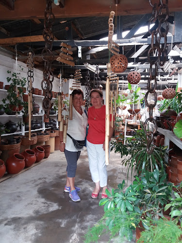 Restaurante Pomaire Open Times