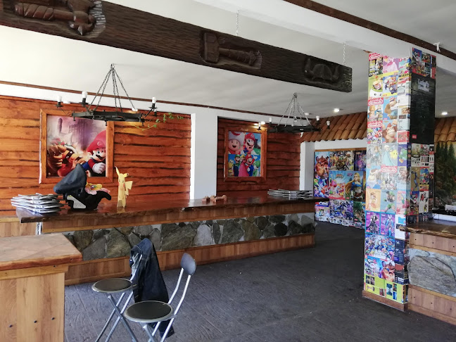 Pizzantro pub restaurant