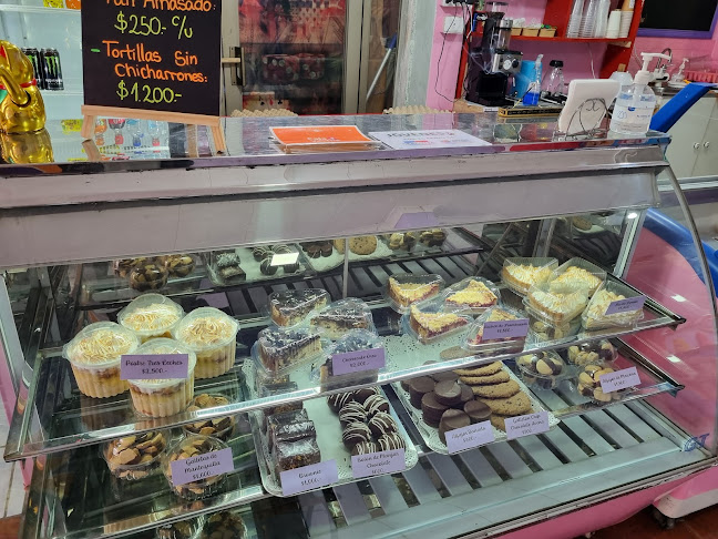 CHARLOTTE LONTUÉ - Gastronomía y hostelería