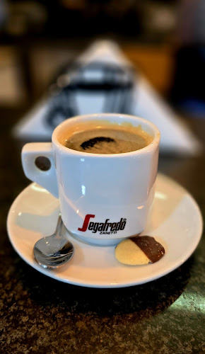 Del Valle Café Bistró - Gastronomía y hostelería