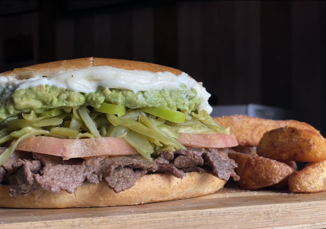 LA COMBITA SANDWICHERIA - Gastronomía y hostelería