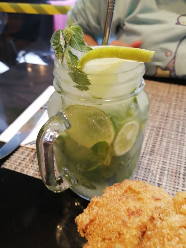 Opinii despre Chicken International Restaurant în Santiago - Gastronomía y hostelería