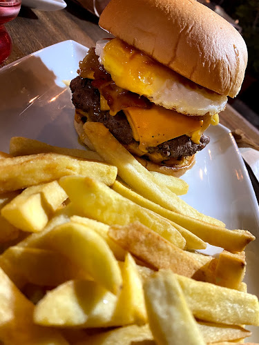 Opinii despre Local cerrado în Santiago - Gastronomía y hostelería