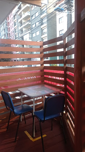 Hugo restaurant Open Times