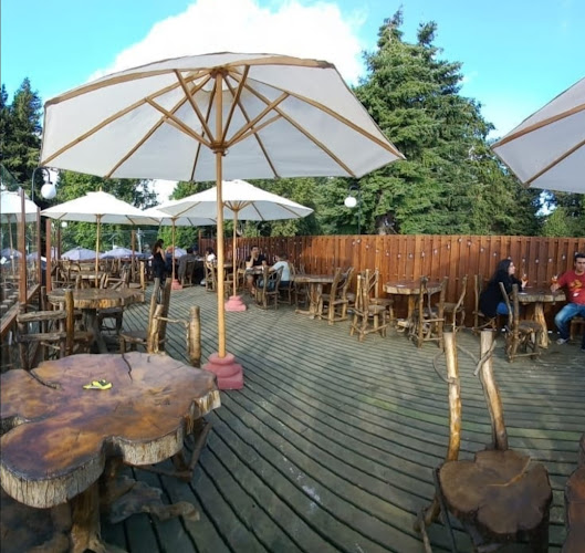 La Terraza Pub Restaurant