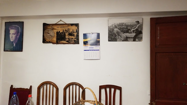 Opinii despre Restaurante El Ricon De Elvis în Pedro Aguirre Cerda - Gastronomía y hostelería