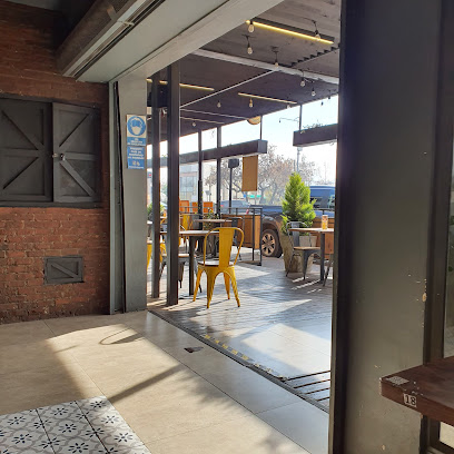 Mister Fish La Reina