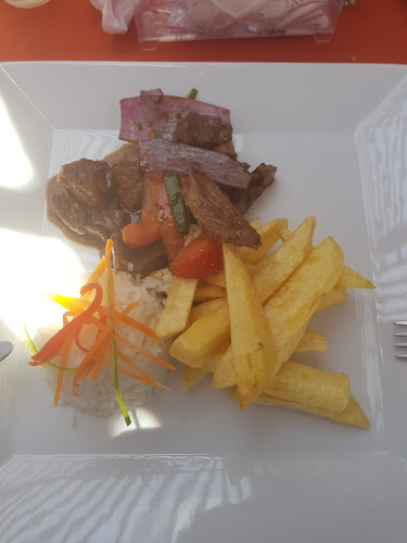 Lunahuaná Sandwicheria Peruana - Gastronomía y hostelería