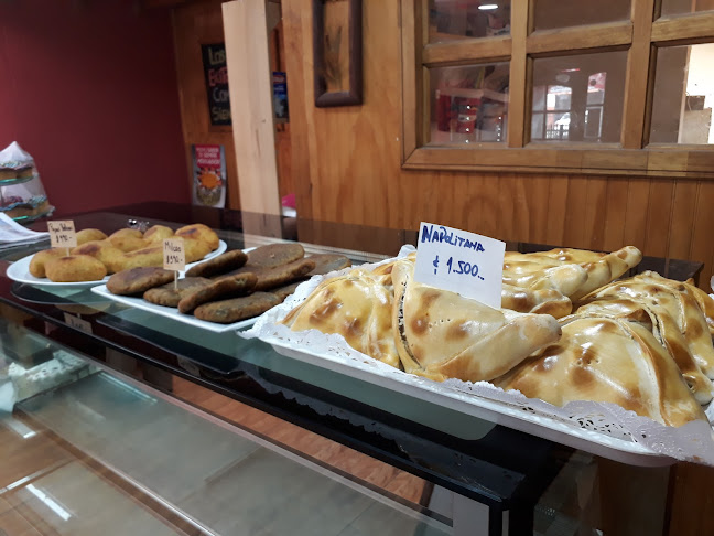Opinii despre Panadería y Pasteleria "Las 7 Espigas" în Puerto Montt - Gastronomía y hostelería