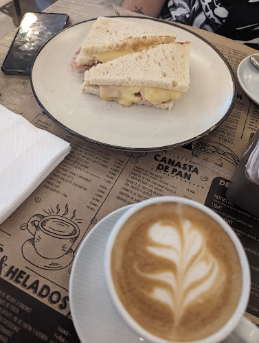 Cafetería y pastelería "Marriet" Open Times