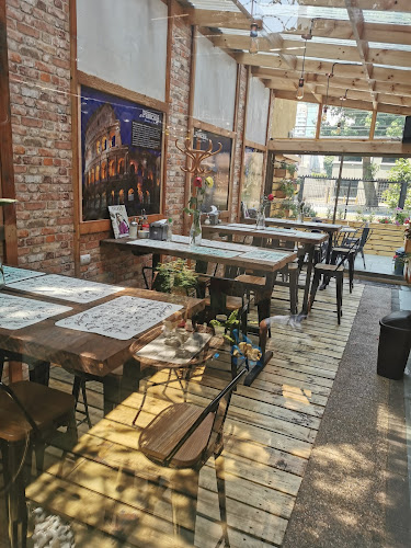 Panicale Pastelería & Restaurant - Gastronomía y hostelería