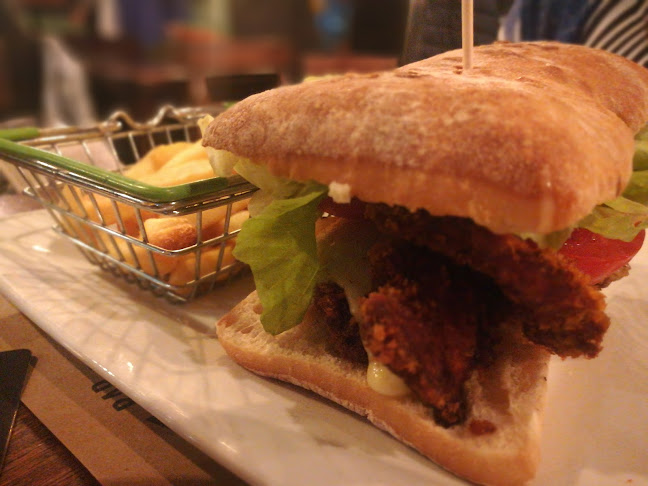 El Growler Phone number